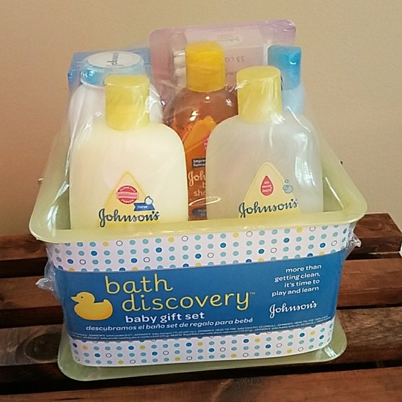 johnson's bath discovery baby gift set